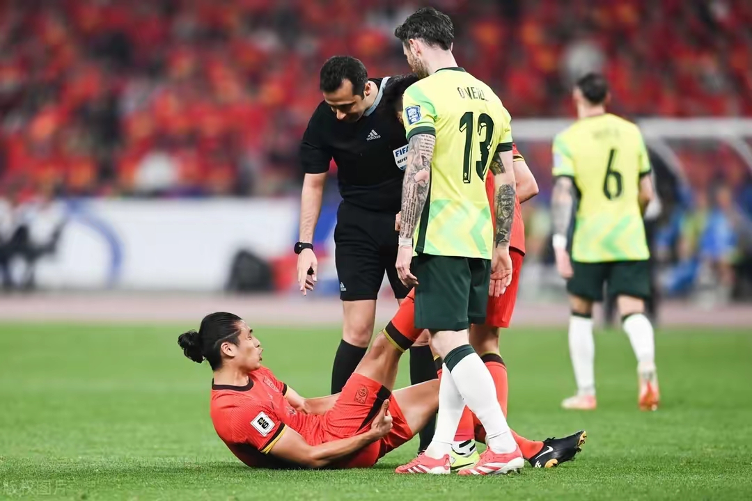 半岛体育培训-澳大利亚女足队员受伤，担忧对决决赛影响的简单介绍