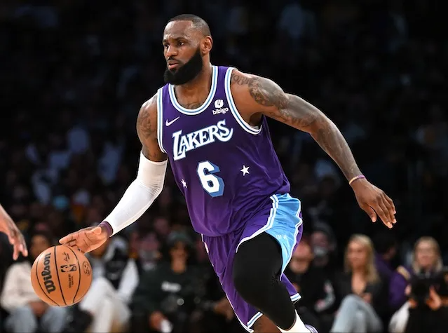 半岛体育娱乐-湖人主帅战术调整，球队成绩获得提升的简单介绍