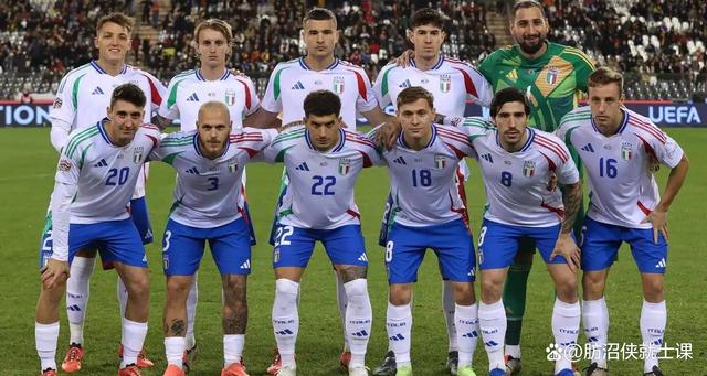 半岛体育网页版登录入口-欧国联赛球员互动花絮曝光，展现友谊与团结的简单介绍