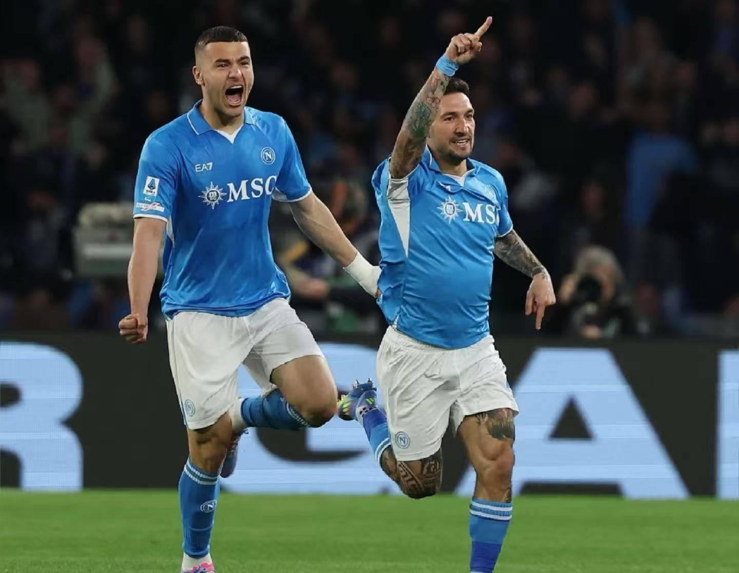 包含那不勒斯客场不敌博洛尼亚，战绩不佳的词条