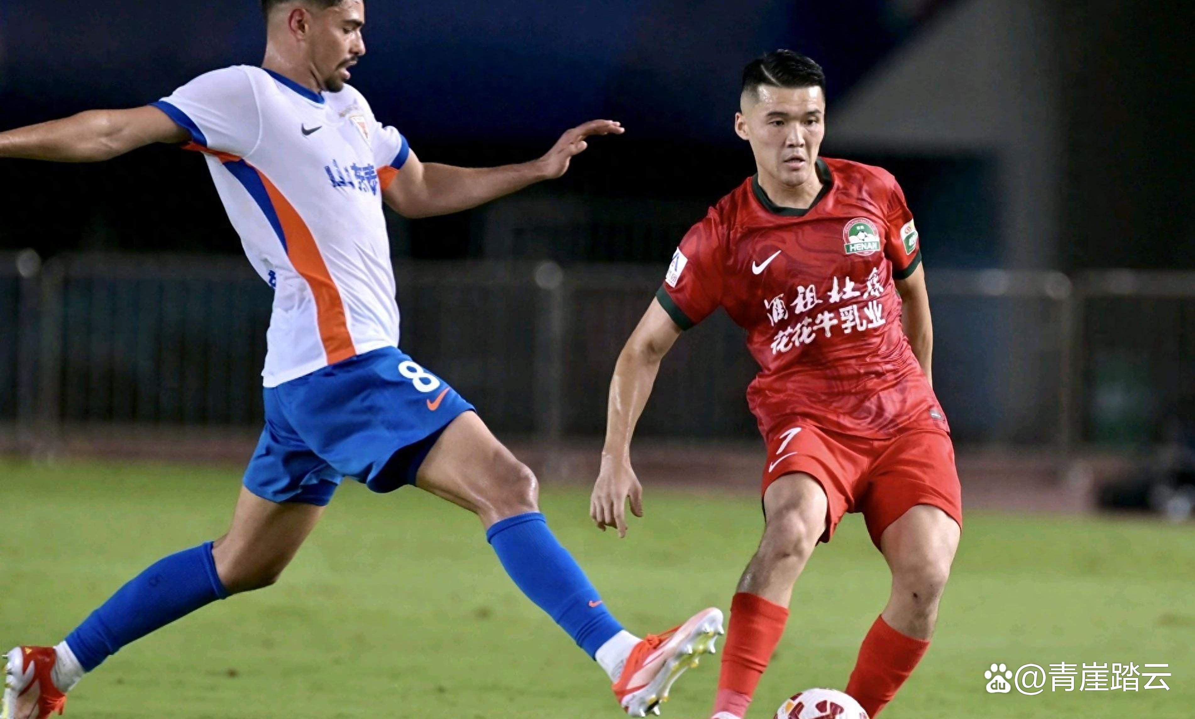 半岛体育官方-河南队内线球员表现突出，实力得到认可的简单介绍