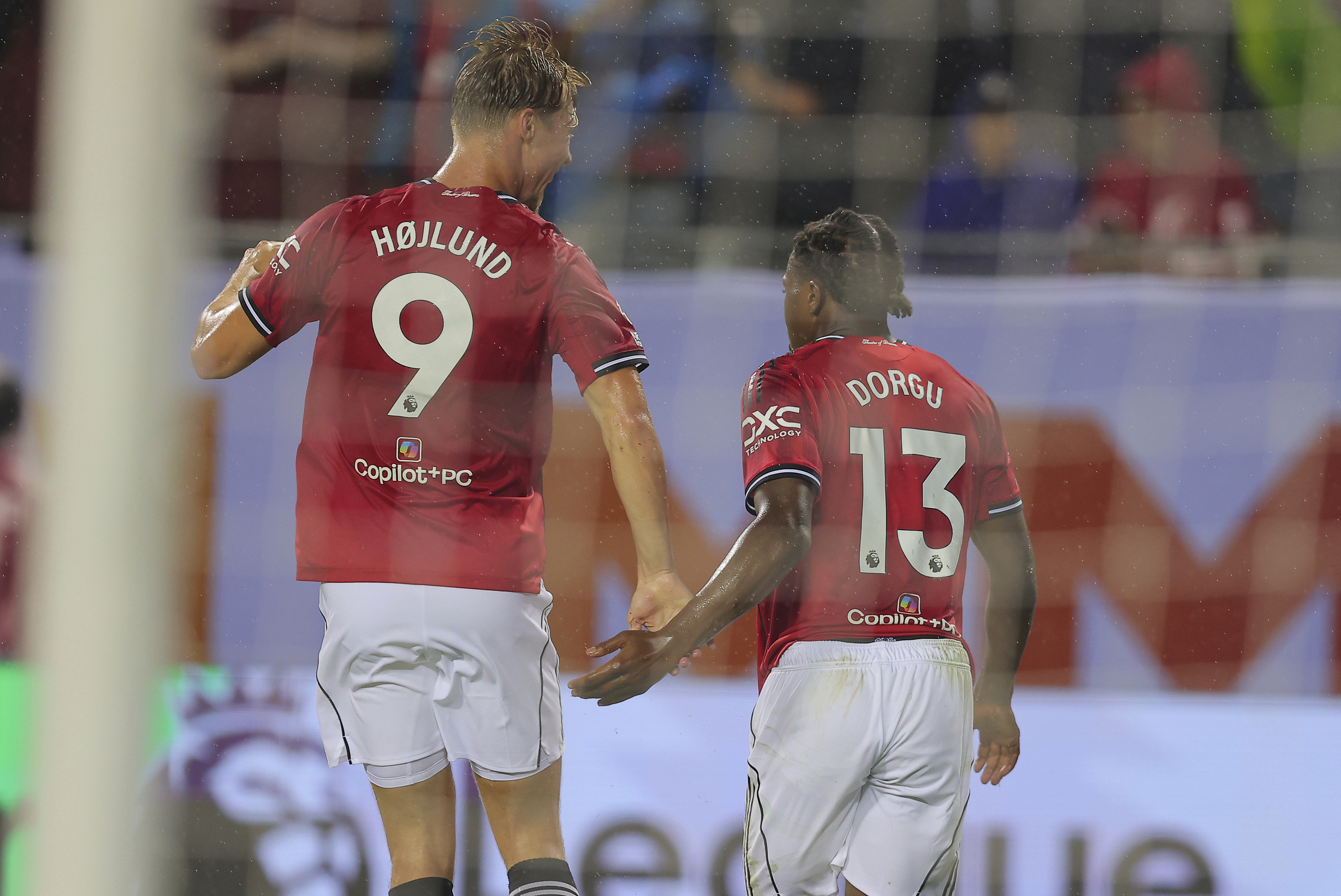 半岛体育下载-伯恩茅斯球队备战欧联杯，全队备战欧战的简单介绍