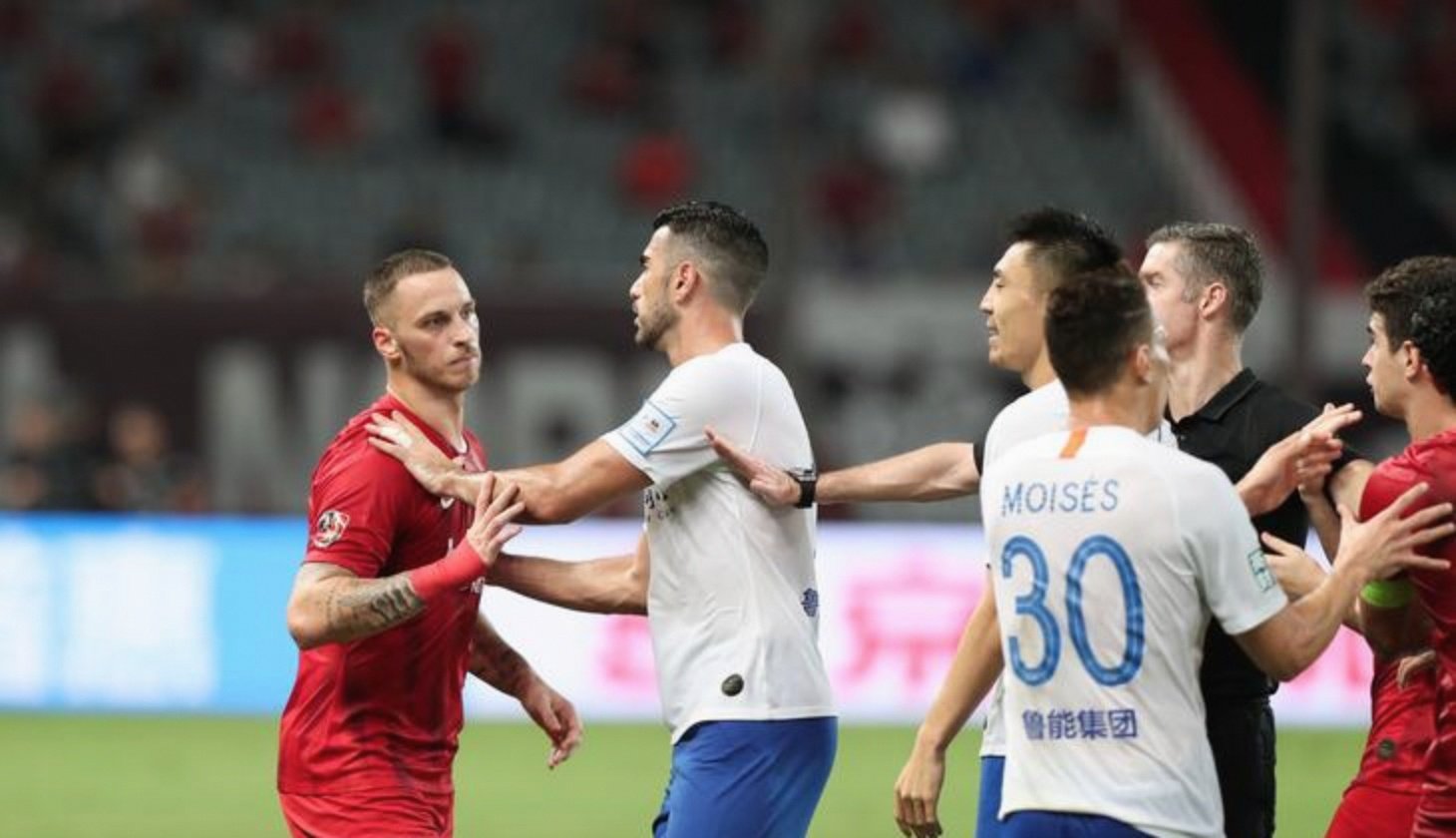 半岛体育娱乐-上港队在比赛中运用灵活战术，成功战胜对手的简单介绍